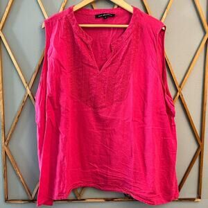 Ava Christine Linen Blend Sleeveless Blouse